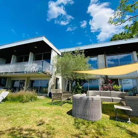 « 19 » Atypique Vue Pyrenees
